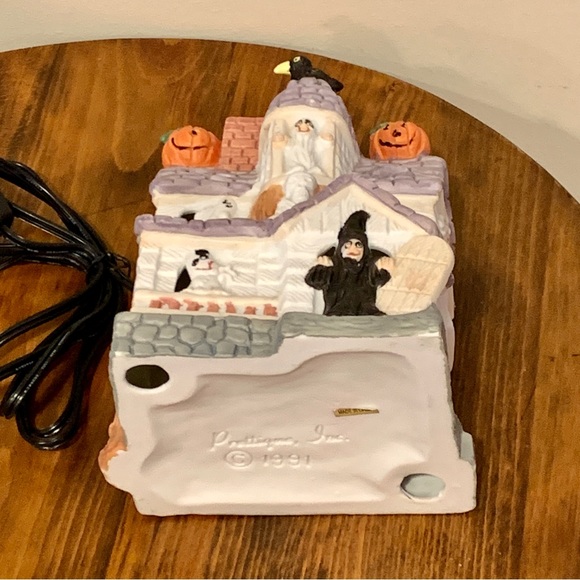Prettique Creepy Cottage Halloween Lamp Haunted House Witch Pumpkins Ghosts 1991 - Picture 9 of 10